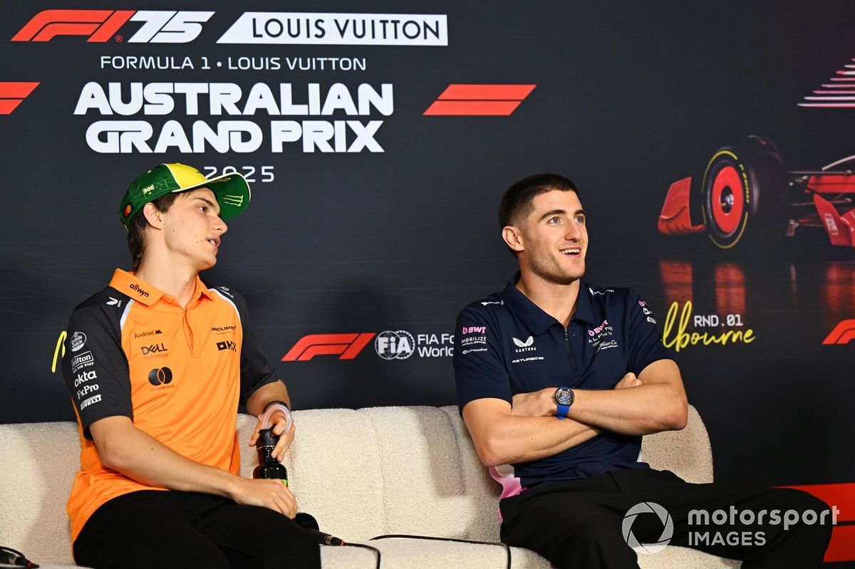 oscar-piastri-mclaren-jack-doo.jpg