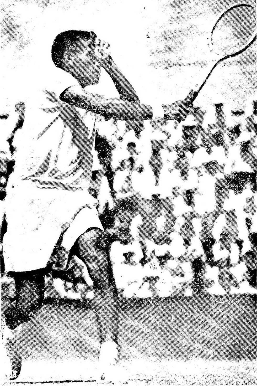 El tenista peruano tuvo que superar al australiano Roy Emerson para llegar a la final de Wimbledon. Antes había sufrido para vencer al chileno Luis Ayala en cuartos de final. (Foto: Archivo Histórico El Comercio)