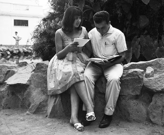 Lima, 14 de febrero de 1964. El Comercio recorrió ese día parques, paseos y avenidas. Era el Día de los Enamorados. (Foto: GEC Archivo Histórico)