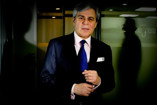 Se dice que Rubén Jungbluth sugirió a Alan García, en 1985, y a Alberto Fujimori, en 1990, la hora en la que debían juramentar para tener gobiernos positivos. (Foto: El Comercio)