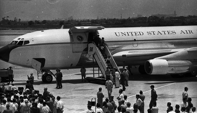 La mañana del 17 de febrero de 1970, el aeropuerto limeño recibió a los astronautas del Apolo 12, estrellas aeroespaciales del momento. (Foto: Archivo Histórico de El Comercio)