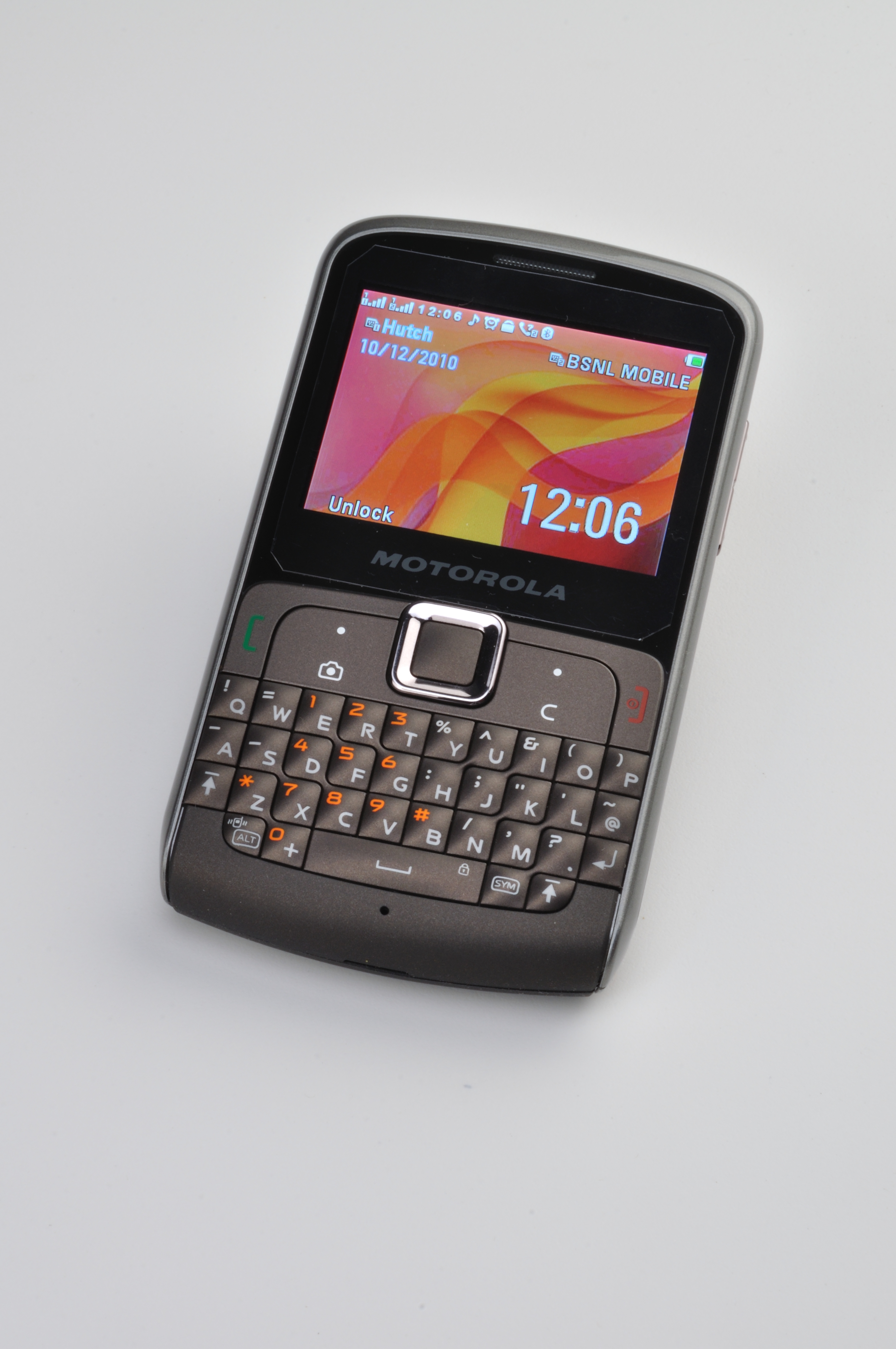 Motorola_EX115_Front_9380.JPG