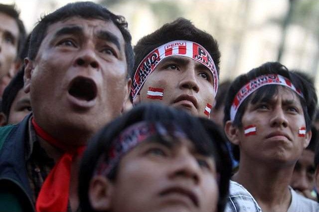 peruanos1.jpg