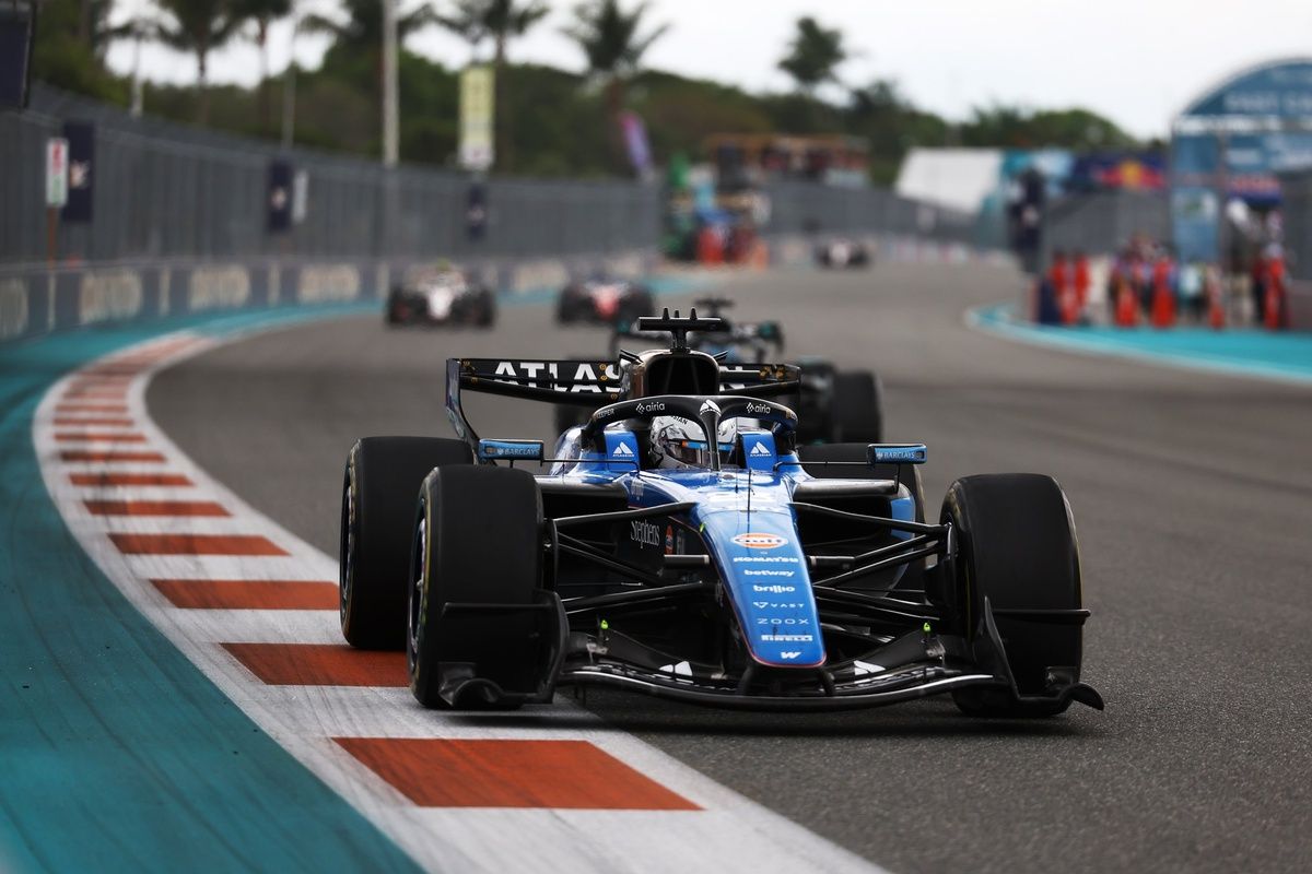alexander-albon-williams.jpg