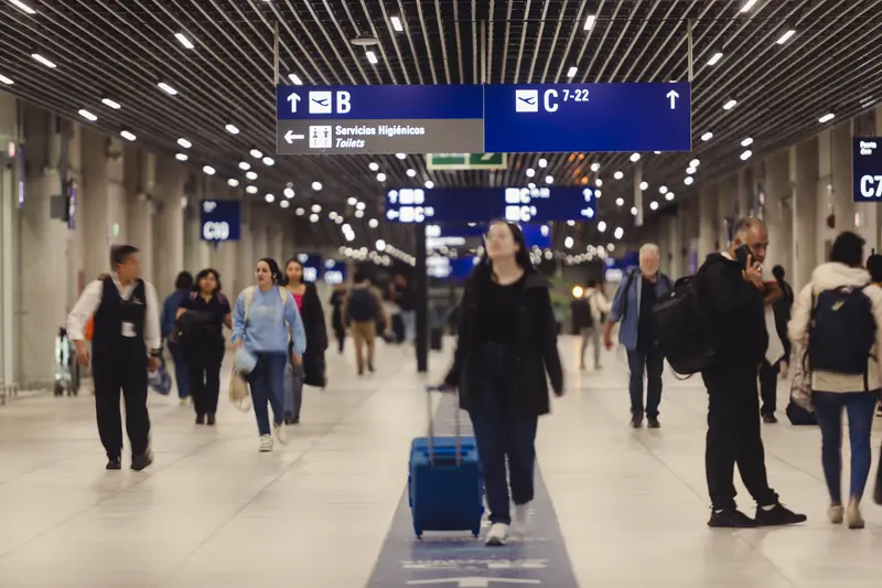 www.lima-airport.com