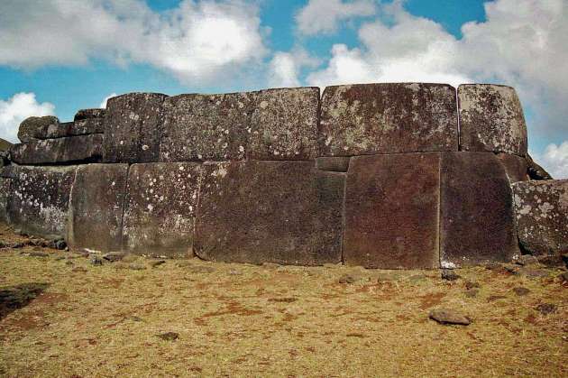 ahu-vinapu-v2-630-420.jpeg