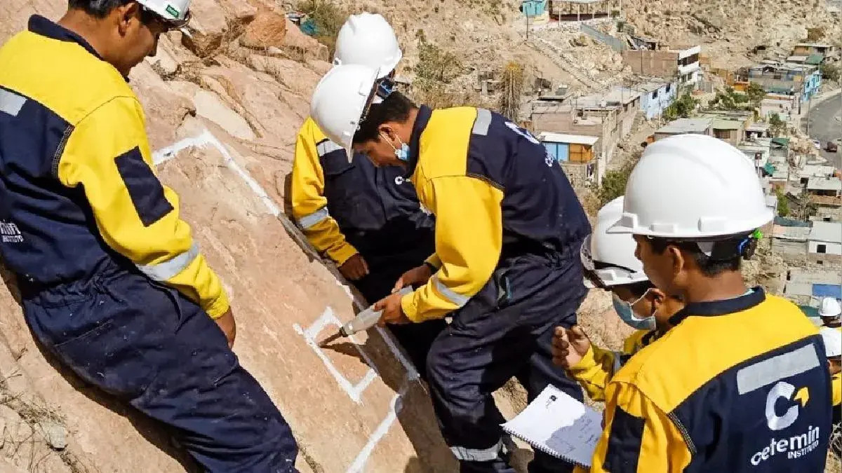 Recién egresados de carreras técnicas ganan entre S/ 1500 a S/ 2000 al mes.