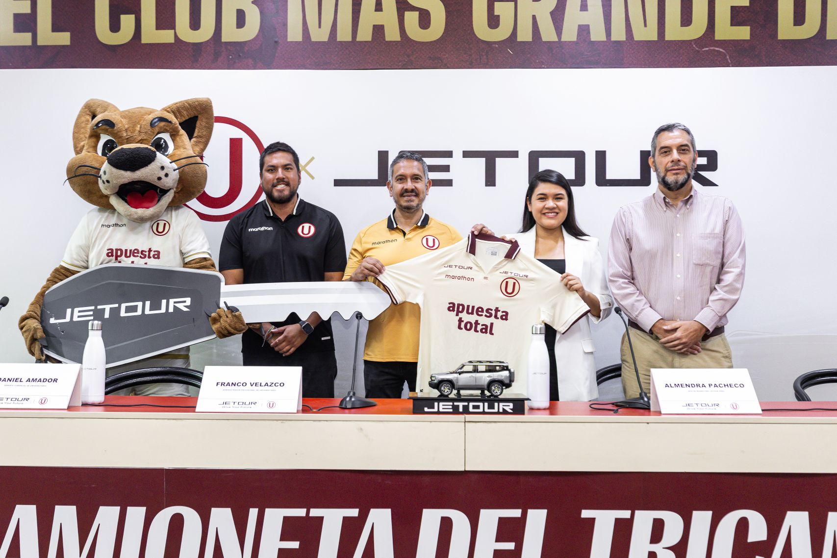 universitario.pe