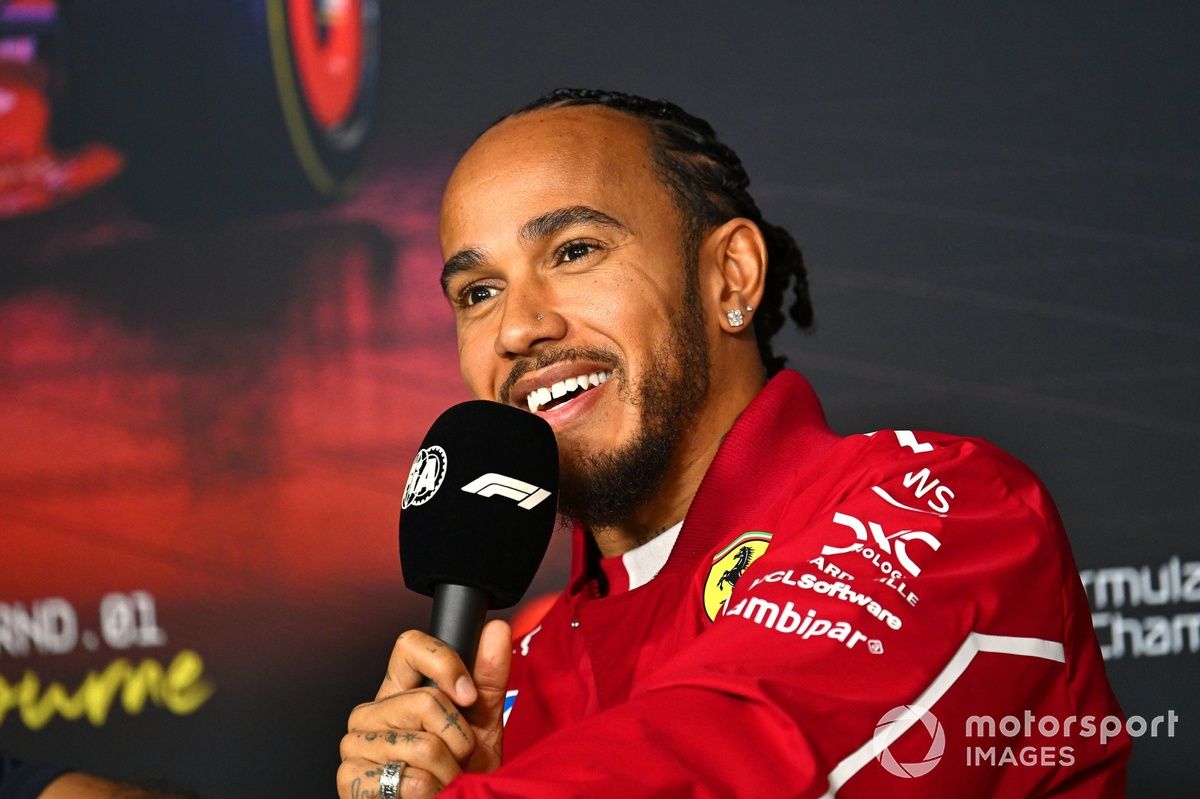 lewis-hamilton-ferrari-at-the-.jpg